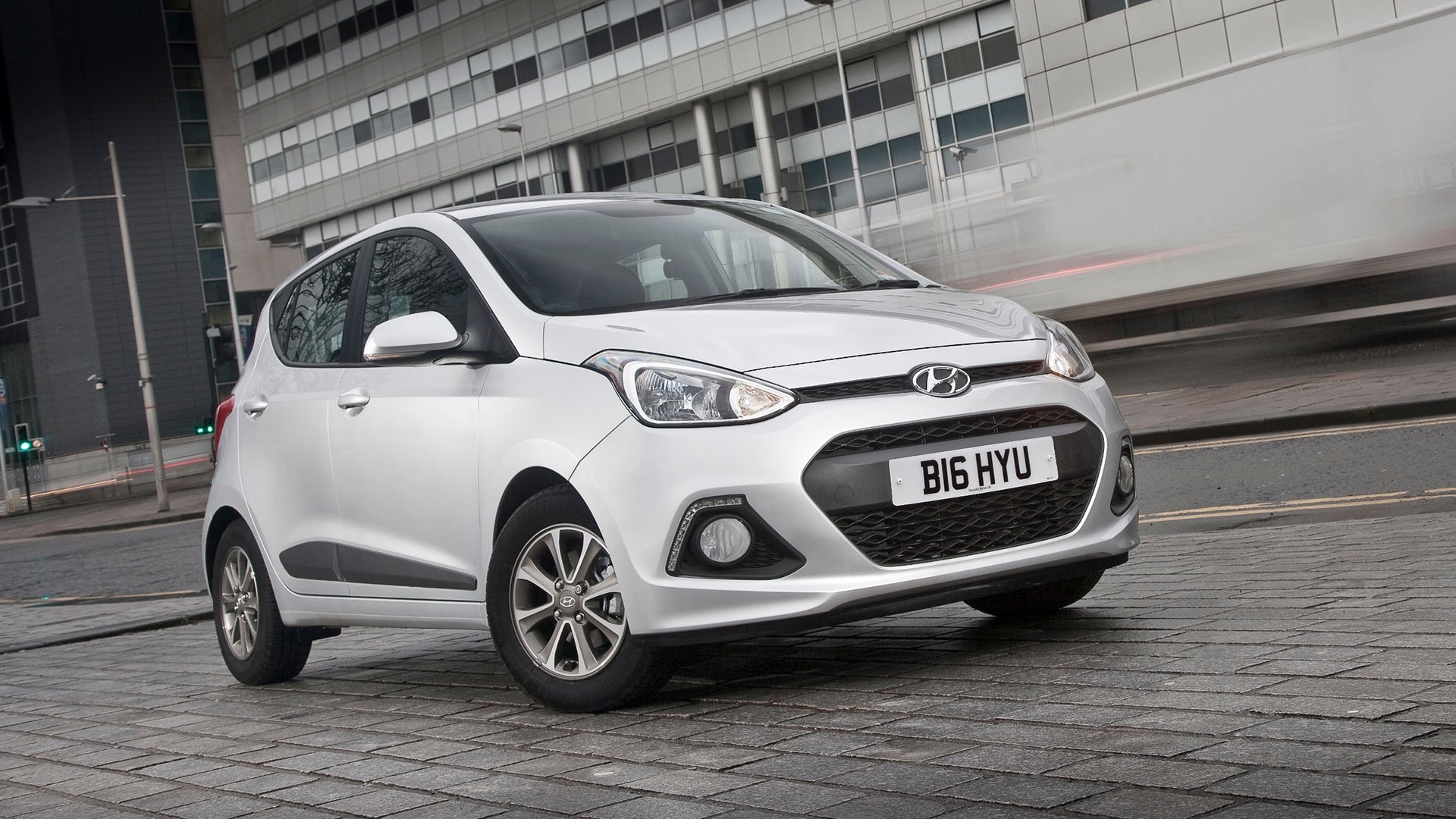 Top 5 Must-Have Apps for Your Hyundai hyundai download center apps video